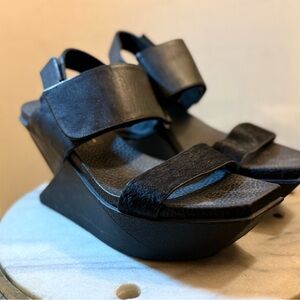 United Nude Black Wedge Sandals